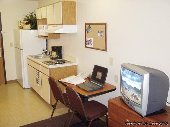 Woodspring Suites Champaign Near University Ruang foto